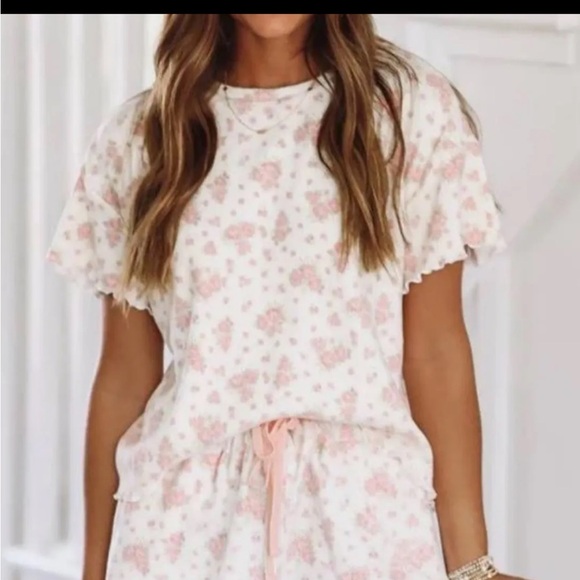 Storia Other - Storia Pink Floral Pajama Set